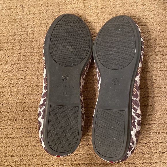 Basically NWOB Rothys - Picture 4 of 7